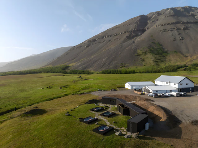 Glacier World - Hoffell Guesthouse