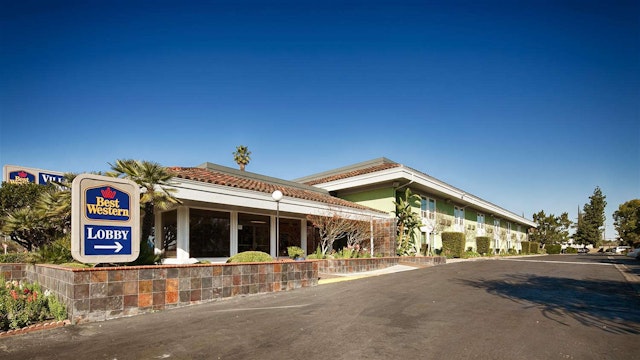 Best Western Village Inn