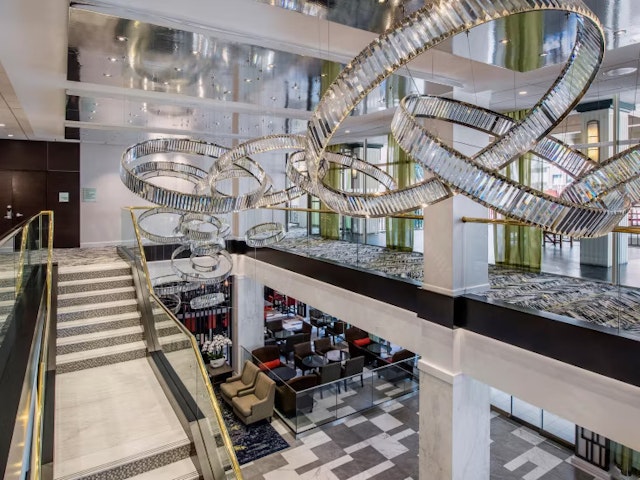 Holiday Inn & Suites Vancouver Downtown