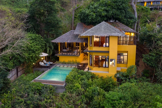 SAii Phi Phi Island Village