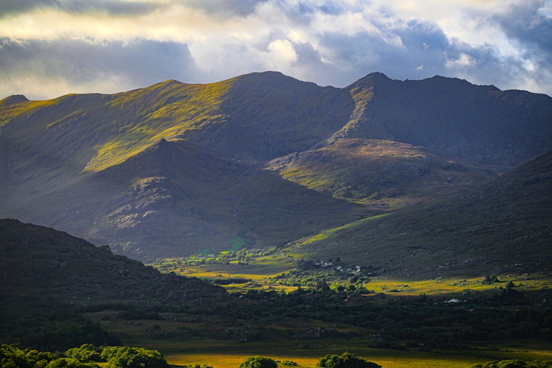 10 Days in Ireland by Train: Dublin, Galway & Belfast Tour