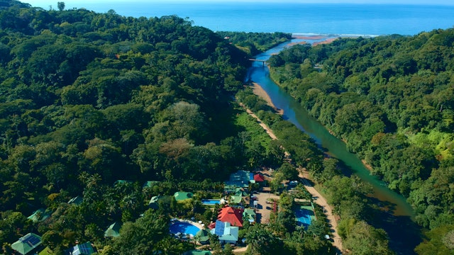 Hotel Villas Rio Mar