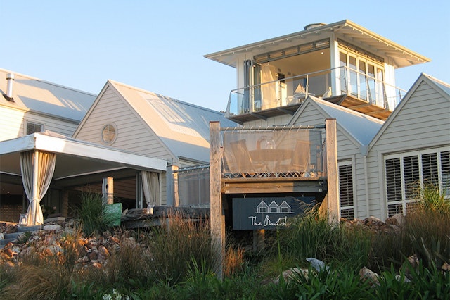 Boatshed Seaside Boutique Hotel