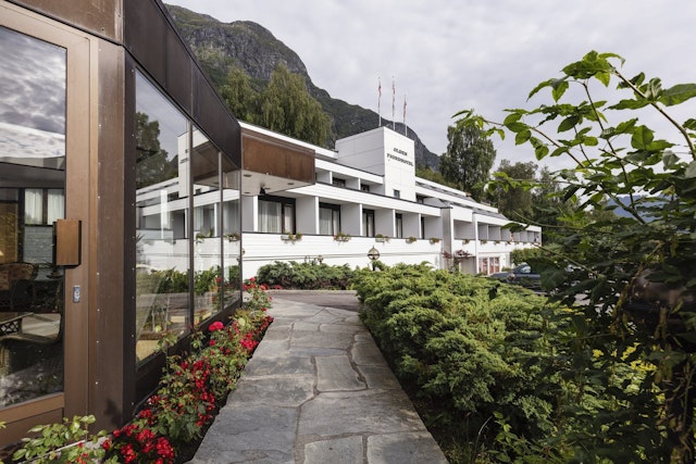 Olden Fjordhotel