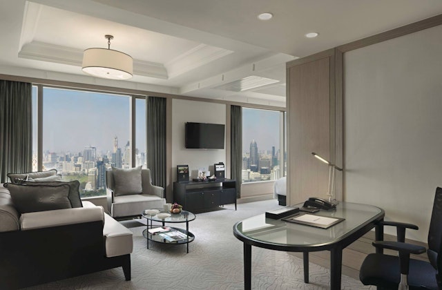 Banyan Tree Bangkok - SHA Extra Plus Certified