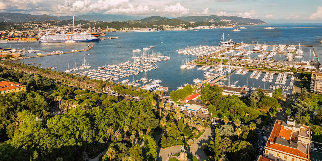 Erleben Sie die Schönheit Liguriens in Genua und La Spezia 