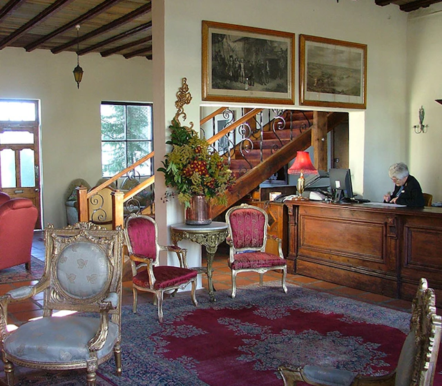 Die Tuishuise & Victoria Manor
