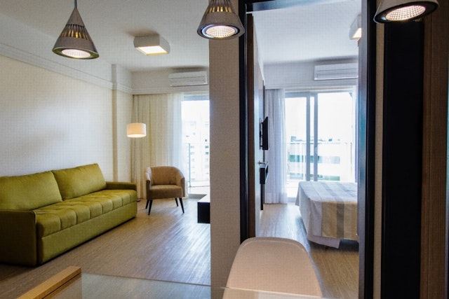 Manhattan Plaza Hotel