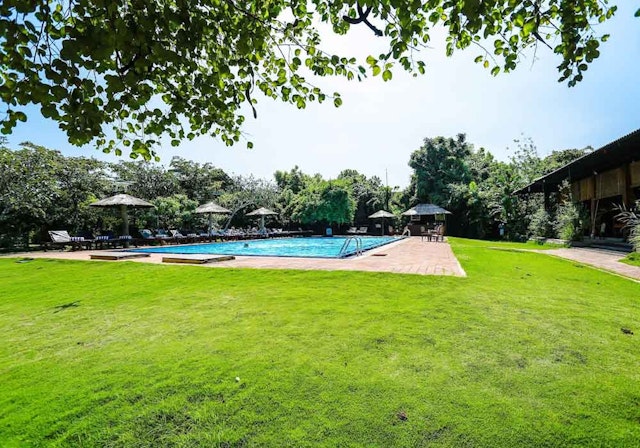 Camellia Resort & Spa