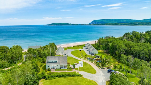 Lantern Hill & Hollow