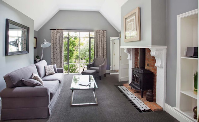 Oak Tree Lodge