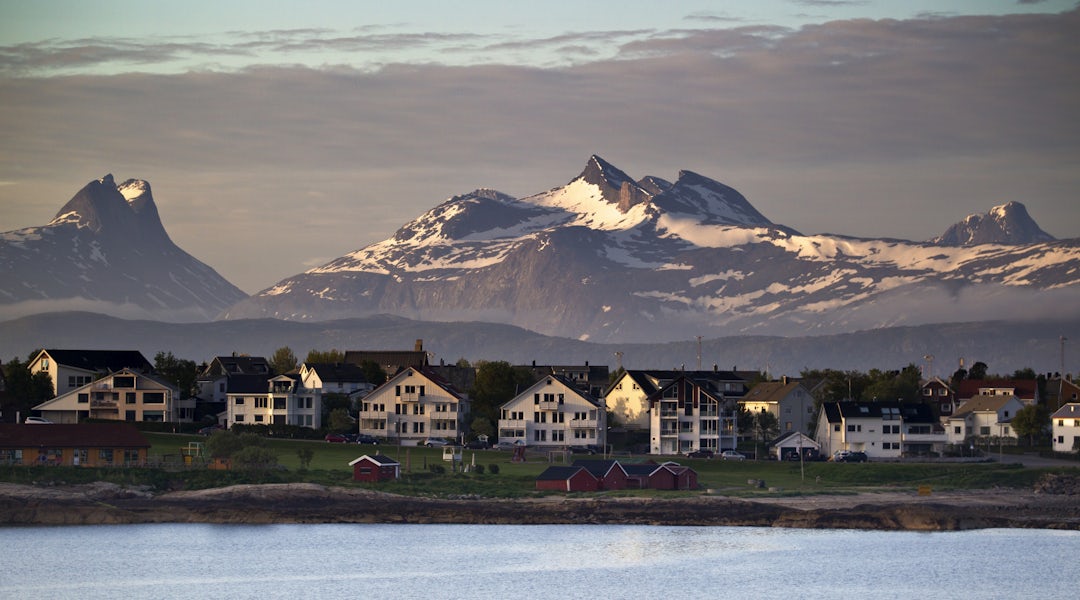 Voyage en train à travers la Norvège : d’Oslo à Bodø