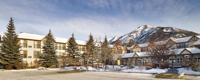 Coast Canmore Hotel & Conference Centre