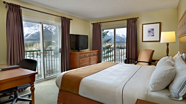 Coast Canmore Hotel & Conference Centre