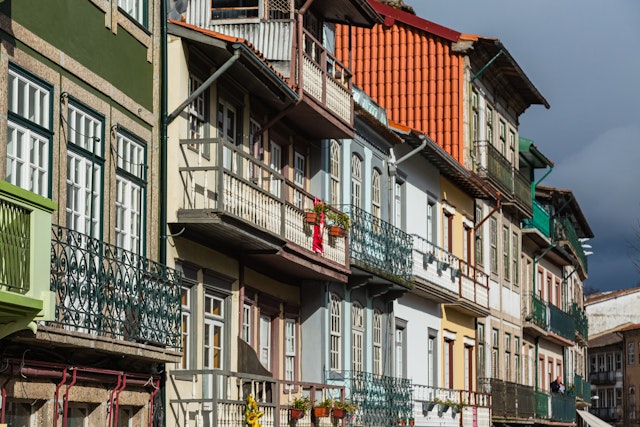 Guimaraes-3