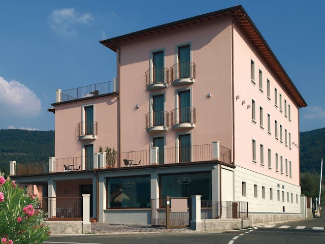 International Hotel Iseo