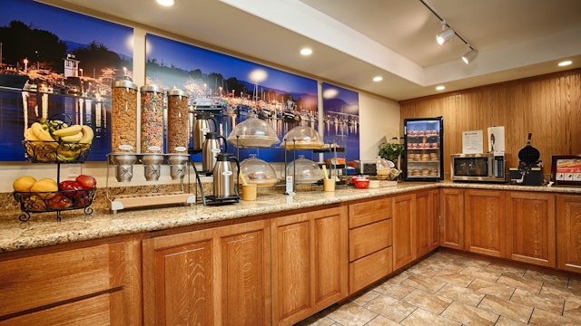 Best Western Plus Humboldt Bay Inn