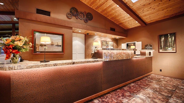 Best Western Plus Humboldt Bay Inn