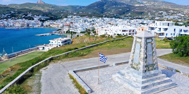 Tinos Town-3