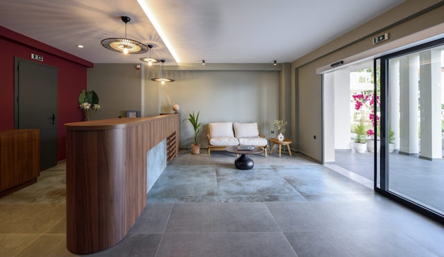 Amyntas Seafront Hotel