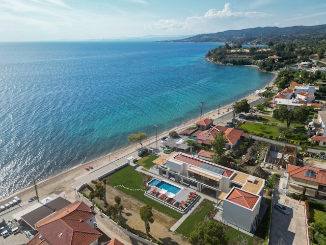 Amyntas Seafront Hotel
