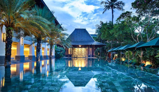 Puri Santrian Resort