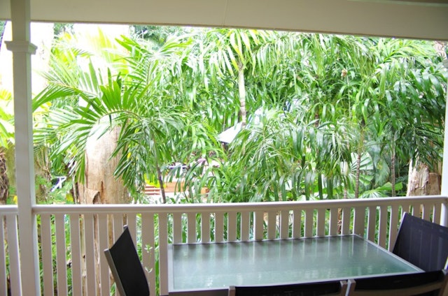 Palm Cove Tropic Apartments