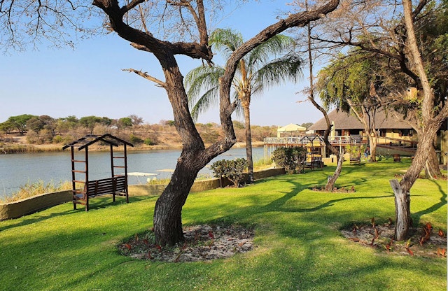 Hakusembe River Lodge