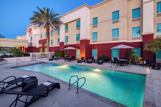 Hampton Inn & Suites Palm Desert