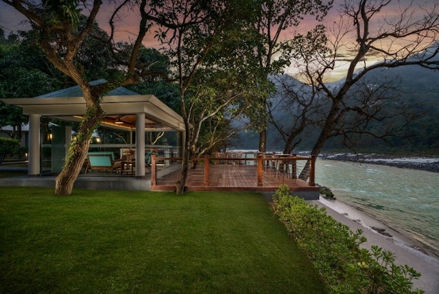 Anand Kashi By The Ganges