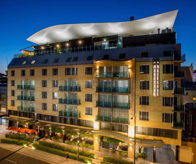 The Majestic Roof Garden Hotel