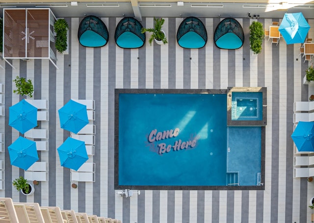 OUTRIGGER Waikīkī Paradise Hotel