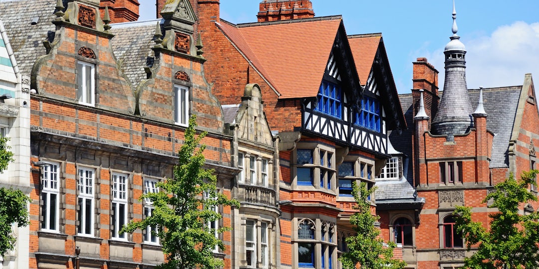England Luxury Tour with Private Driver: Explore Historic Cities in Style
