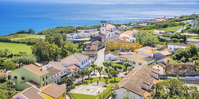 Kombirundreise Porto, Lissabon und Azoren
