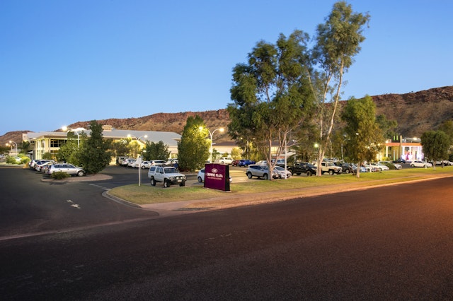 Crowne Plaza Alice Springs Lasseters