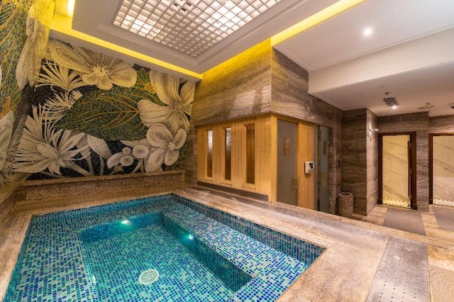 The Lapis Hotel