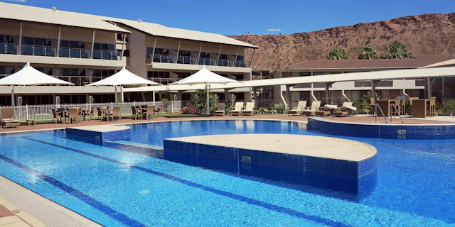 Crowne Plaza Alice Springs Lasseters