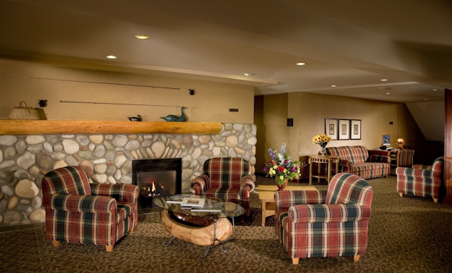 Lobstick Lodge