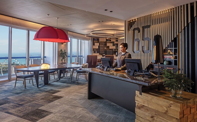 Swissôtel The Stamford