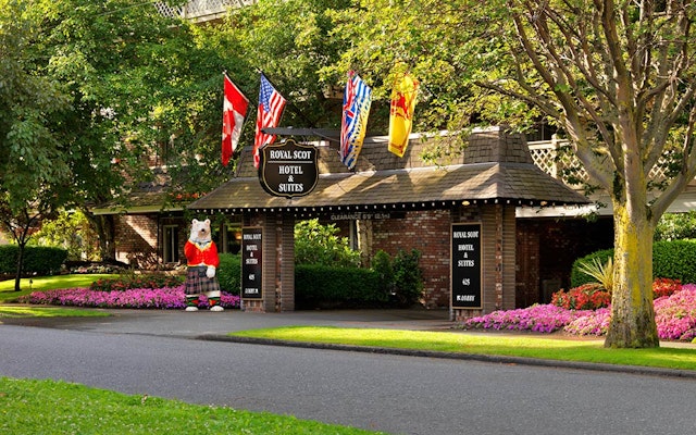 Royal Scot Hotel & Suites