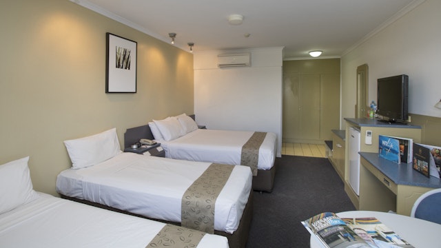 Stay at Alice Springs Hotel