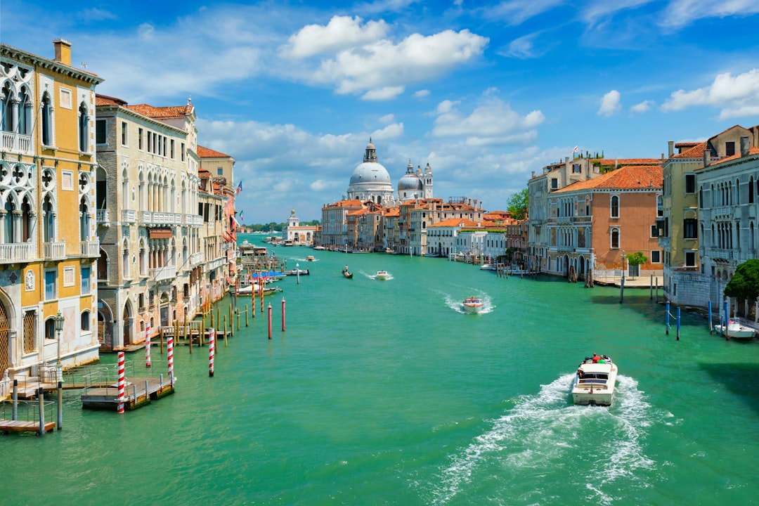 4-Day Romantic Getaway to Venice and Verona