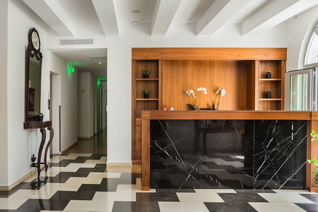 Aenos Hotel