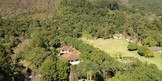 Petropolis-4