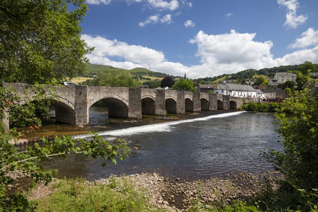 Crickhowell-1