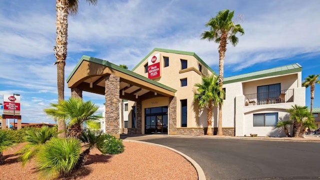 Best Western Plus King's Inn & Suites