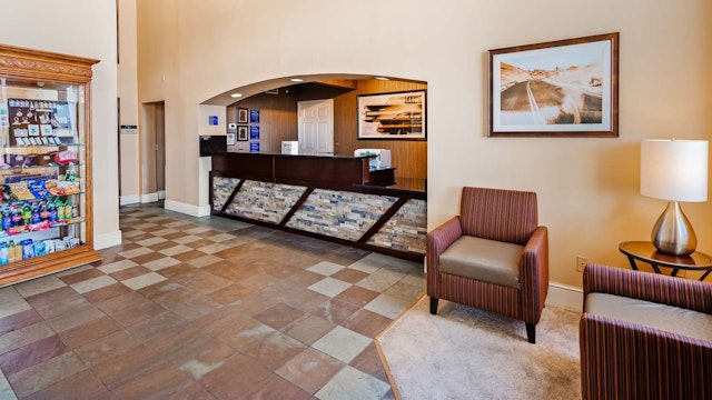 Best Western Plus King's Inn & Suites