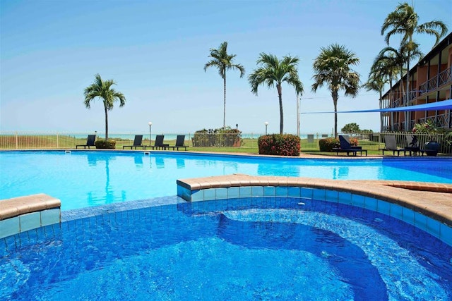 Moonlight Bay Suites