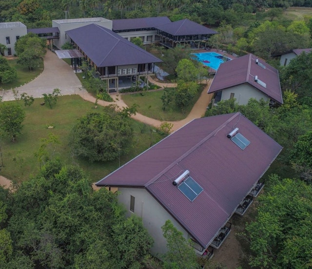 Tropical Life Resort & Spa