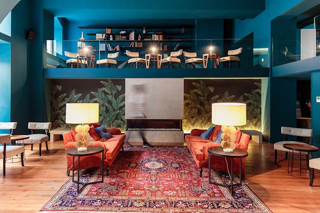 Dear Lisbon Gallery House